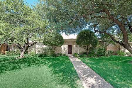 18616 Featherwood Drive Dallas, TX 75252