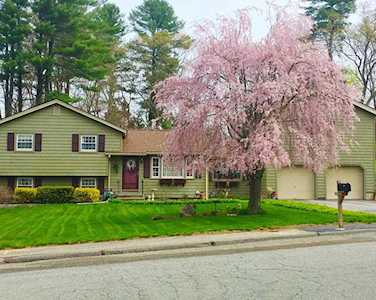64 Miles Standish Dr Marlborough, MA 01752