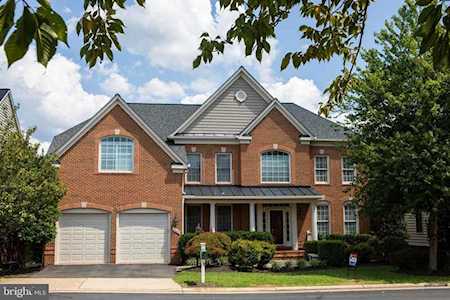 5469 Sherman Oaks Ct Haymarket, VA 20169