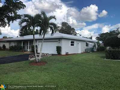 10610 NW 41st St Coral Springs, FL 33065