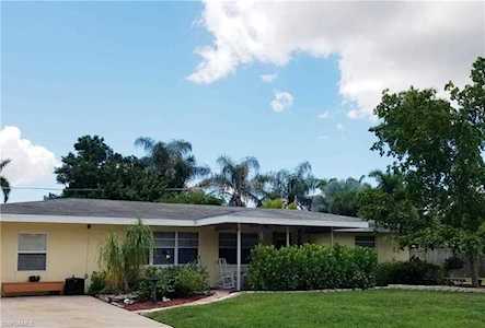 1426 Davis Dr Fort Myers, FL 33919