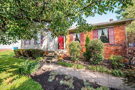 104 Ridge Top Ct Simpsonville, KY 40067