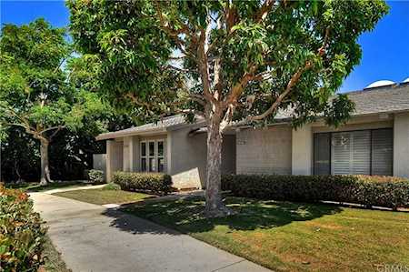 8886 Modoc Circle #1202B Huntington Beach, CA 92646