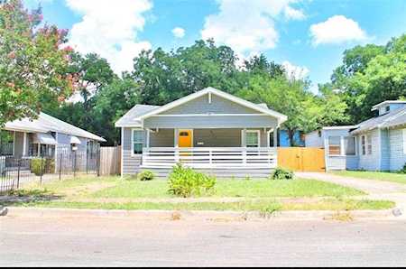 423 Delaware Street Dallas, TX 75208