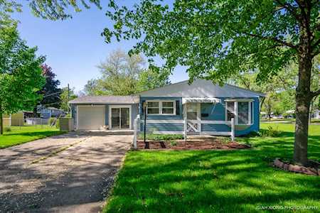 11 Saugatuck Rd Montgomery, IL 60538