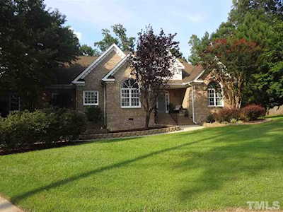 204 Weatherbend Court Holly Springs, NC 27540