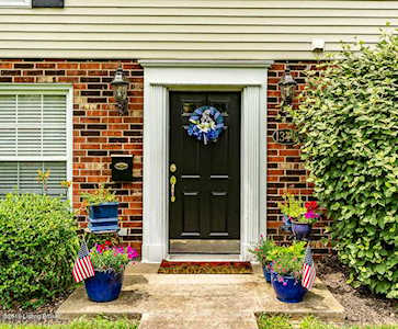 1344 Herr Ln Louisville, KY 40222