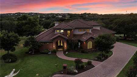 7 Links Ct The Hills, TX 78738