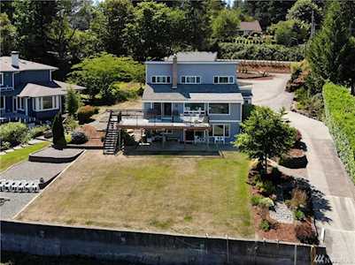 269 3rd Ave Fox Island, WA 98333