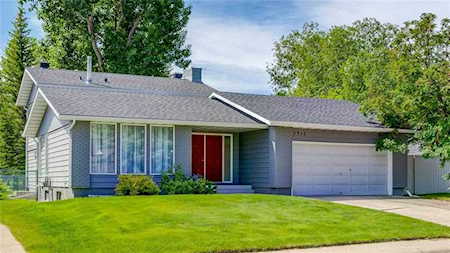 1315 116 Avenue SW Calgary, AB T2W 2G4