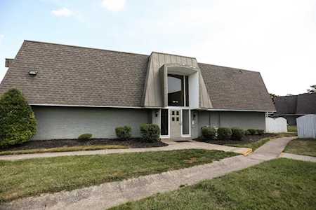 702 La Fontenay Ct Louisville, KY 40223