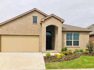 1029 CANARY Court Argyle, TX 76226