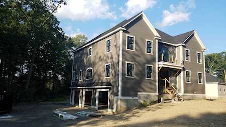 20 Little Meadow Way North Reading, MA 01864