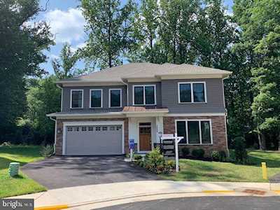 2688 Salem Oak Ln Vienna, VA 22181