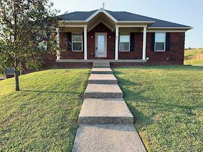 61 Charleston Ct Taylorsville, KY 40071