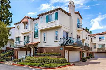 2952 Ballesteros Lane Tustin, CA 92782