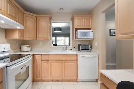 2577 Willow Street #205 Vancouver, BC V5Z 3N8