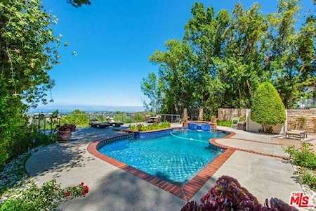 21793 Planewood Drive Woodland Hills, CA 91364