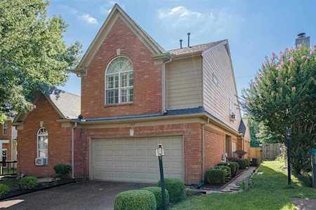 1269 Brady Hollow Ln Memphis, TN 38016