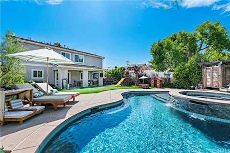 220 E 16th Street Costa Mesa, CA 92627