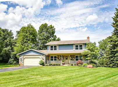 2651 NE Ashville Dr Grand Rapids, MI 49525