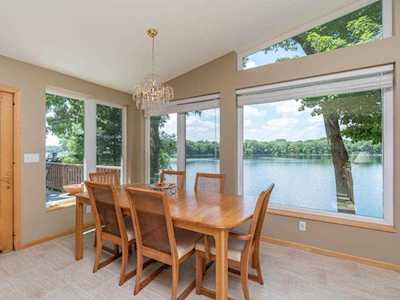5540 Zumbra Lane Victoria, MN 55331