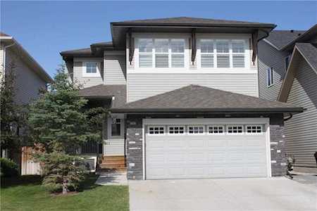 99 Everbrook Crescent SW Calgary, AB T2Y 0L7