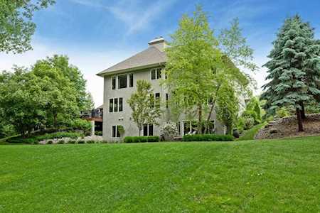 3315 Crestmoor Drive Woodbury, MN 55125