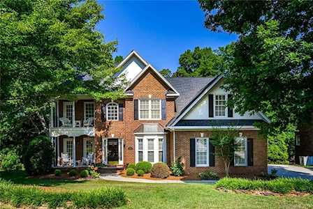 4301 Shannamara Dr Matthews, NC 28104