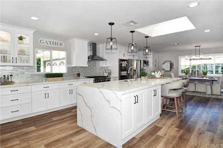2021 S Capella Court Costa Mesa, CA 92626