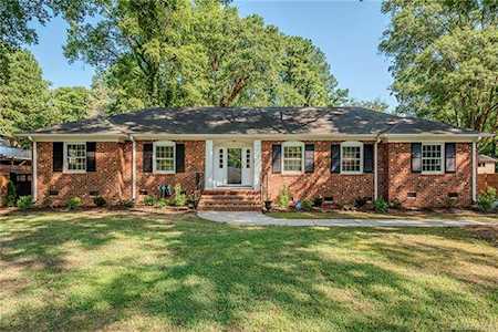 1400 Cavendish Ct Charlotte, NC 28211