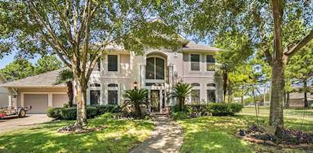 17427 Laguna Trail Dr Houston, TX 77095