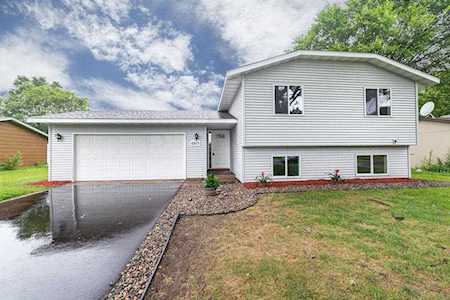 6913 Grimes Avenue N Brooklyn Center, MN 55429