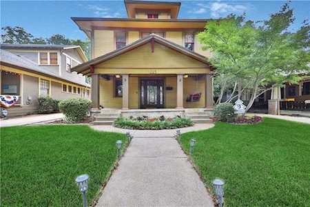 219 N Willomet Avenue Dallas, TX 75208