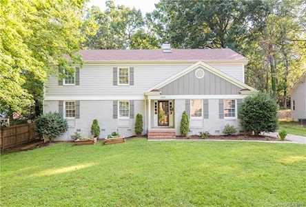 3800 Lovett Circle Charlotte, NC 28210
