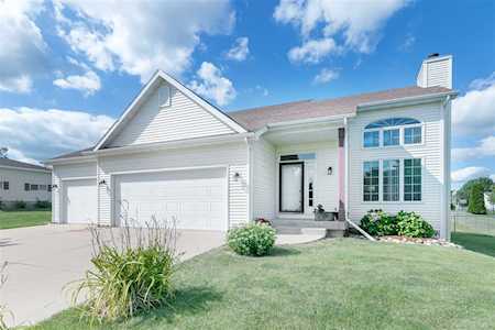 322 Overlook Terr Marshall, WI 53559