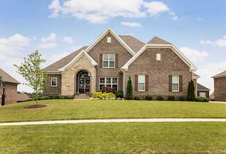 5900 Brentwood Dr Crestwood, KY 40014