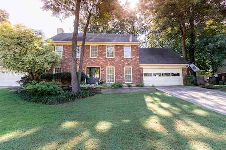 222 Shelley Renee Ln Memphis, TN 38018