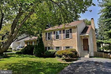 10011 Downeys Wood Ct Burke, VA 22015