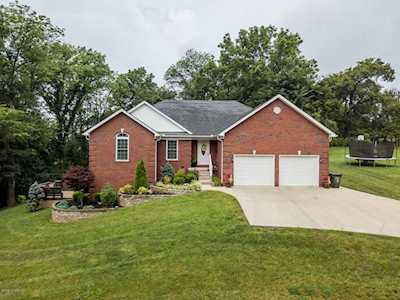 321 Creekwood Dr Bardstown, KY 40004