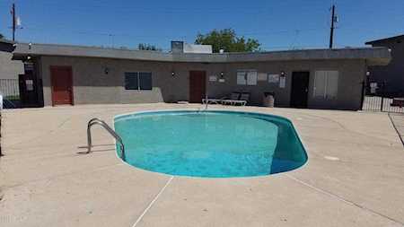 1819 N 40th Street #F5 Phoenix, AZ 85008
