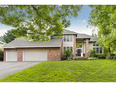 22620 Ponderay Dr West Linn, OR 97068