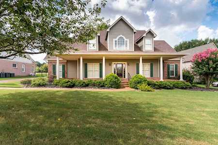 949 Crosswinds Way Collierville, TN 38017
