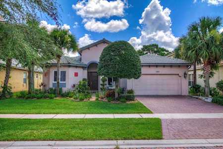 1882 Palisades Drive West Palm Beach, FL 33411