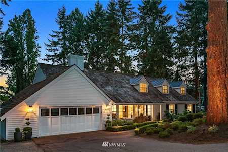 12155 NE 26th Place Bellevue, WA 98005