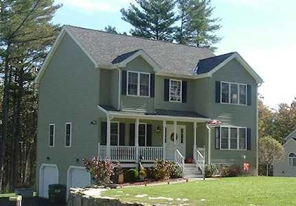 4 Noble St Dudley, MA 01571