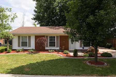 9712 Cedar Lake Dr Louisville, KY 40291
