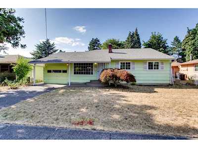 450 W Exeter St Gladstone, OR 97027