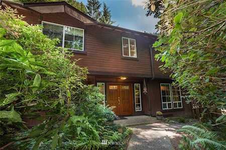 24016 SE 111th St Issaquah, WA 98027