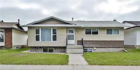 140 Madeira Road NE Calgary, AB T2E 7C8